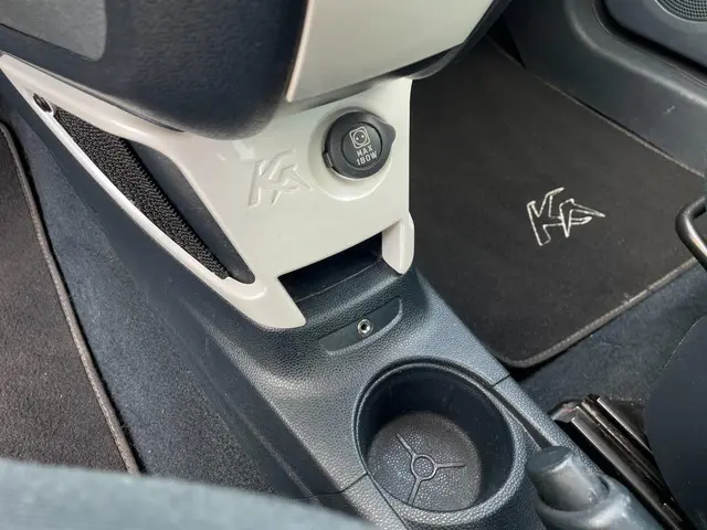 Ford Ka 1.2 Titanium X Airco, 15 inch, NAP! 2012 Benzine 11
