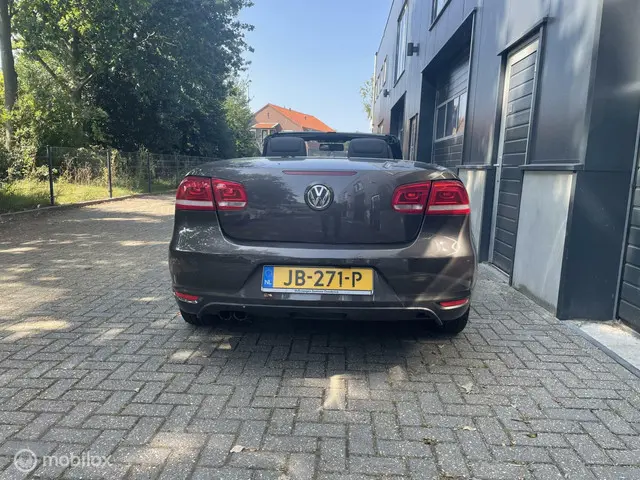 Volkswagen Eos 2014 180km airco/apk/nap/cruise 2014 Benzine 8