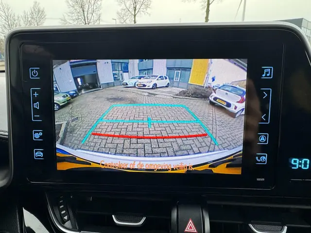 Toyota C-HR 1.8 Hybrid Energy 2018 Hybride Benzine 21