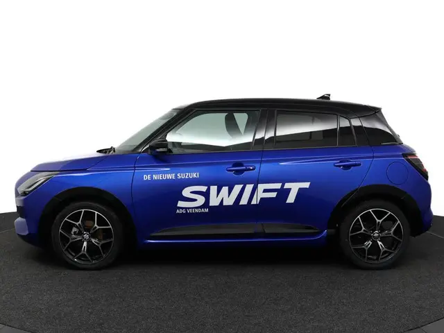 Suzuki Swift 1.2 Style Smart Hybrid 2024 Benzine 3