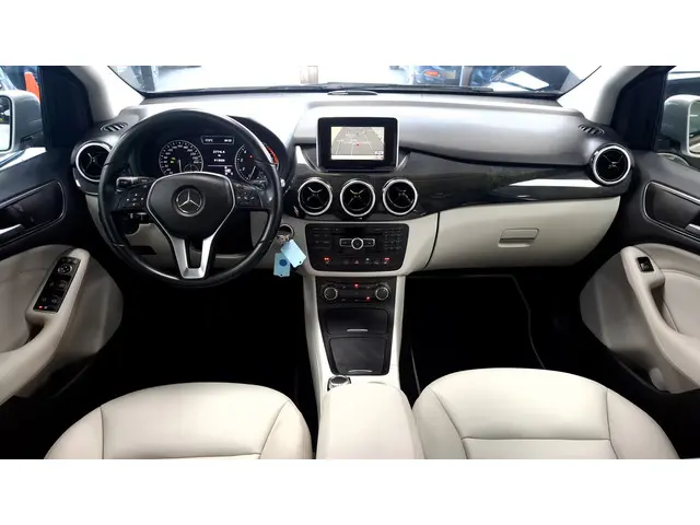 Mercedes-Benz B-Klasse 180 Ambition 2013 Benzine 6