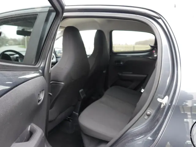 Peugeot 108 1.0 e-VTi Allure 2019 Benzine 7