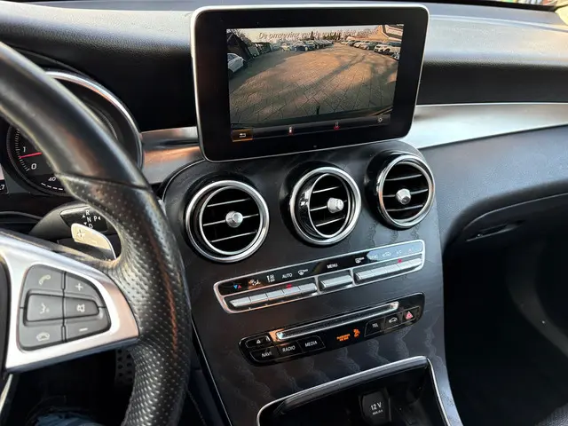 Mercedes-Benz GLC 250 4MATIC Premium 2019 Benzine 6