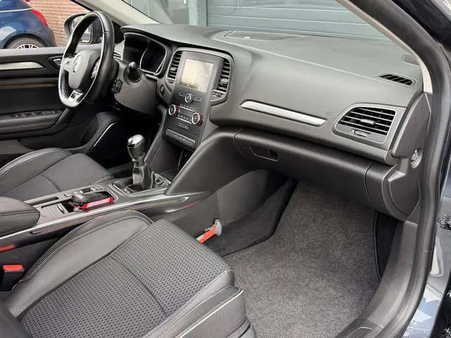 Renault Mégane Estate 1.3 TCE BOSE 2019 Benzine 9