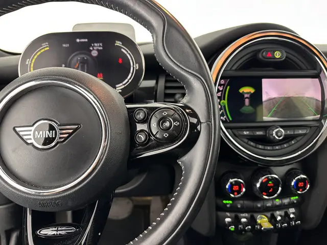 MINI Electric Mini Yours 33 kWh [ 3-Fase ] 2020 Elektrisch 17