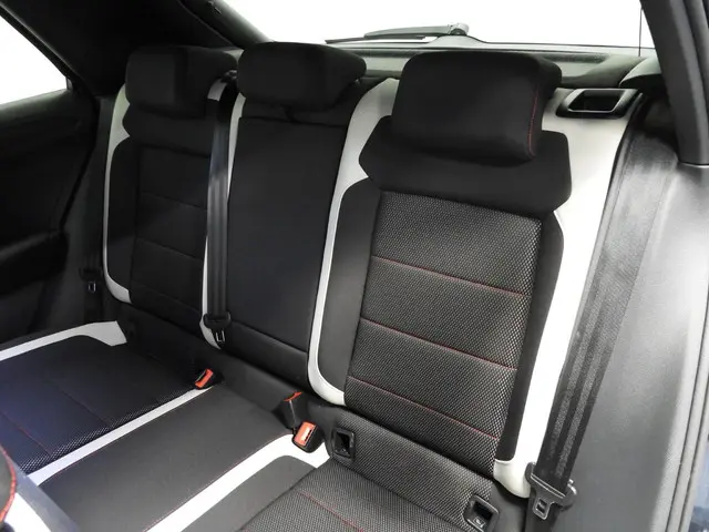 Volkswagen T-Roc 1.5 TSI Sport 2018 Benzine 25