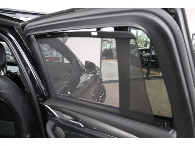 BMW X3 xDrive30e 2023 Hybride Benzine 33