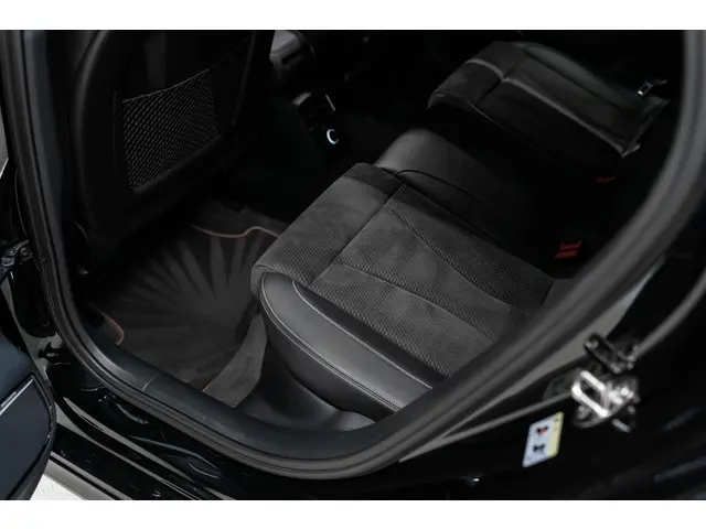 Audi S3 2.0 TFSI S3 quattro Pano B&O Camera 2017 Benzine 17