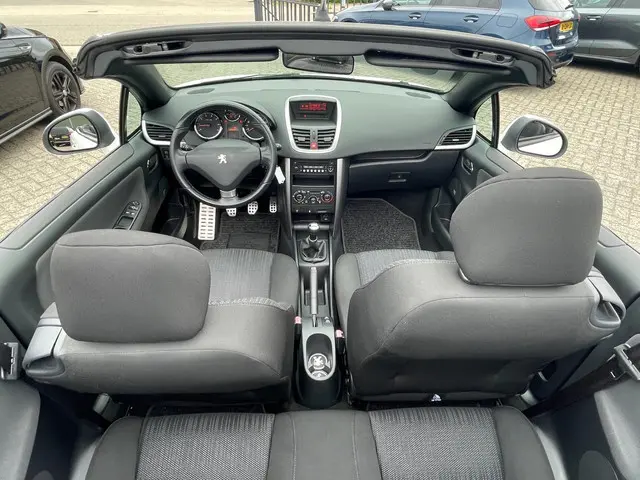Peugeot 207 CC 1.6 VTi 2013 Benzine 10