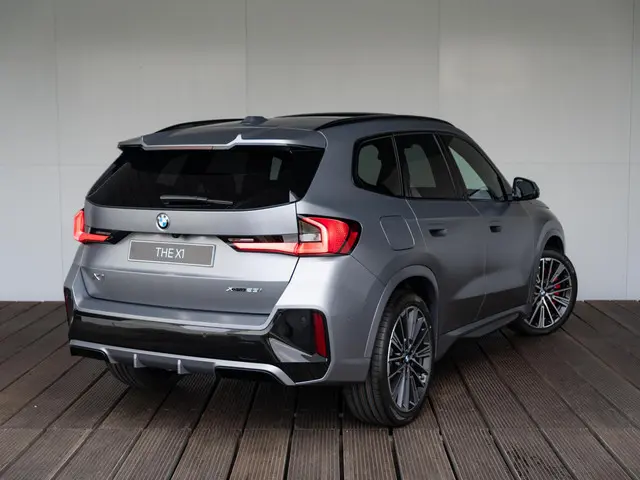 BMW X1 xDrive23i 2025 Benzine 2