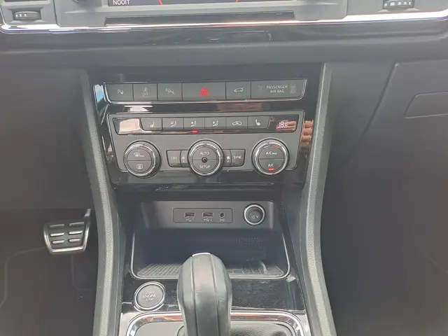 SEAT Ateca 1.5 TSI FR Business Intense 2018 Benzine 26