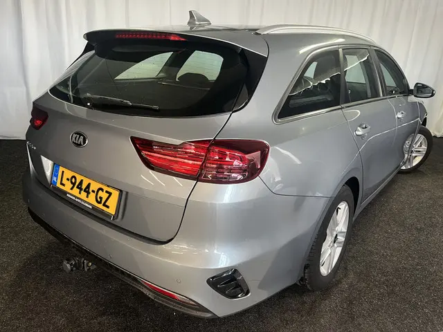 Kia Ceed Sportswagon 1.5 T-GDi DynamicLine 2021 Benzine 3