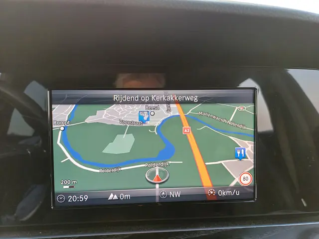 Mercedes-Benz E-Klasse 200 Premium 2017 Benzine 38