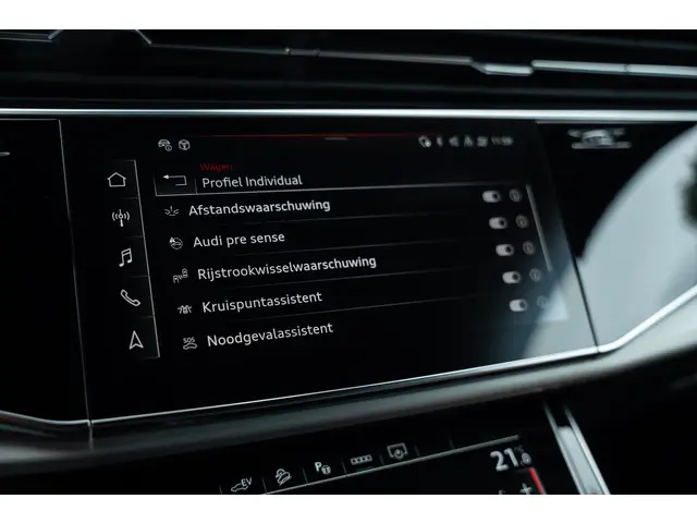 Audi Q8 55 TFSI-E quattro 2023 Hybride Benzine 48