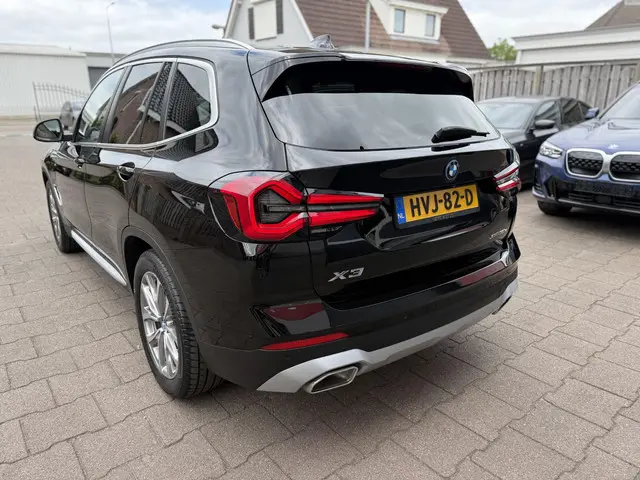 BMW X3 xDrive30e High Executive 2023 Hybride Benzine 7