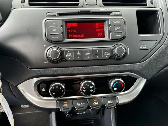 Kia Rio 1.2 CVVT Plus Pack Airco Cruise 2014 Benzine 16