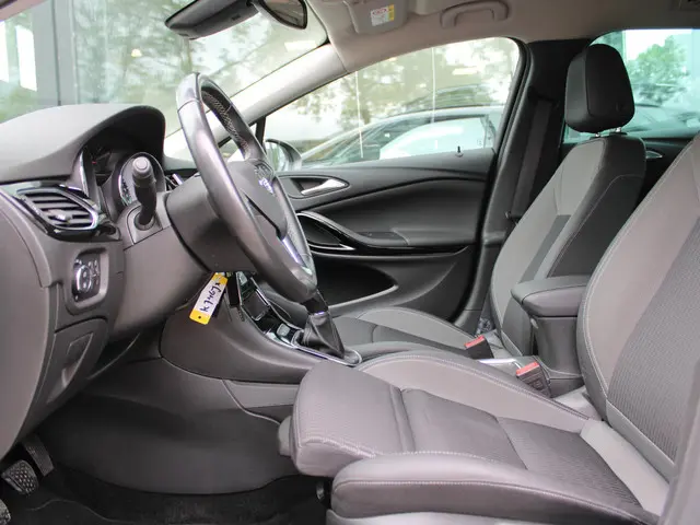 Opel Astra Sports Tourer 1.2 Elegance 2021 Benzine 13