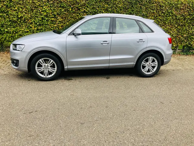 Audi Q3 1.4 TFSI Automaat 2014 Benzine 2