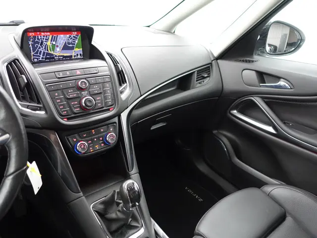 Opel Zafira Tourer 1.4 Innovation OPC- 2016 Benzine 8