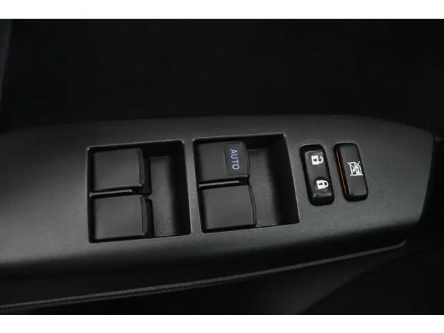 Toyota RAV4 2.5 Hybrid Style 2016 Hybride Benzine 29