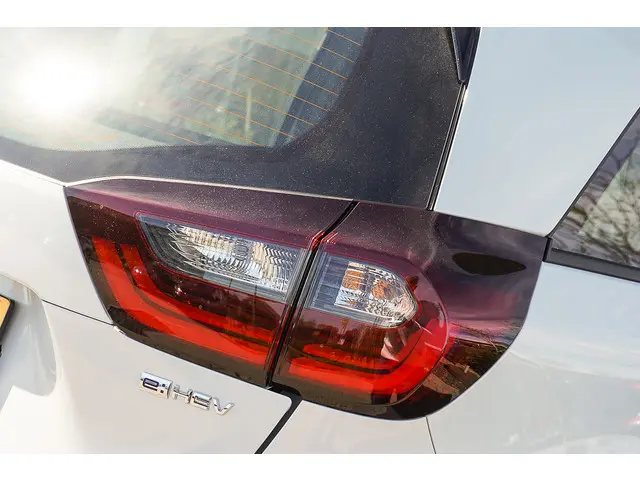 Honda Jazz 1.5i e:HEV ELEGANCE 2024 Hybride Benzine 38