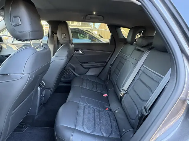 Citroën C5 X 1.6T Automaat Shine 2022 Benzine 11