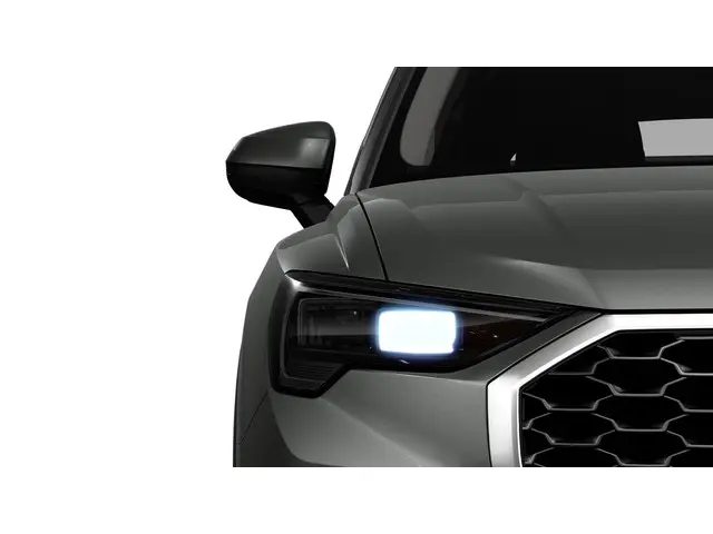 Audi Q3 Sportback 45 TFSI e Edition 2022 Hybride Benzine 8