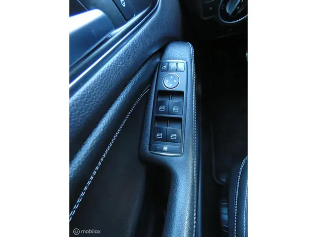 Mercedes-Benz A-Klasse 180 Ambition 2013 Benzine 21