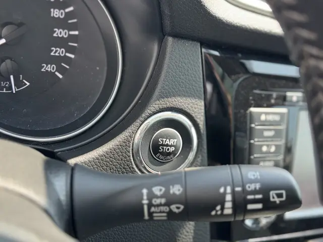 Nissan QASHQAI NISSAN Tekna Design 2019 Benzine 25
