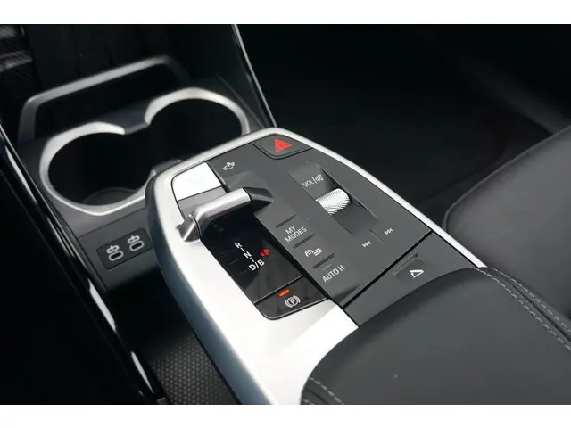 BMW iX2 eDrive20 2025 Elektrisch 15