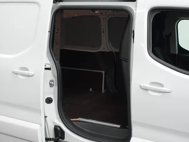 Opel Combo 130pk L1 2023 Diesel 41