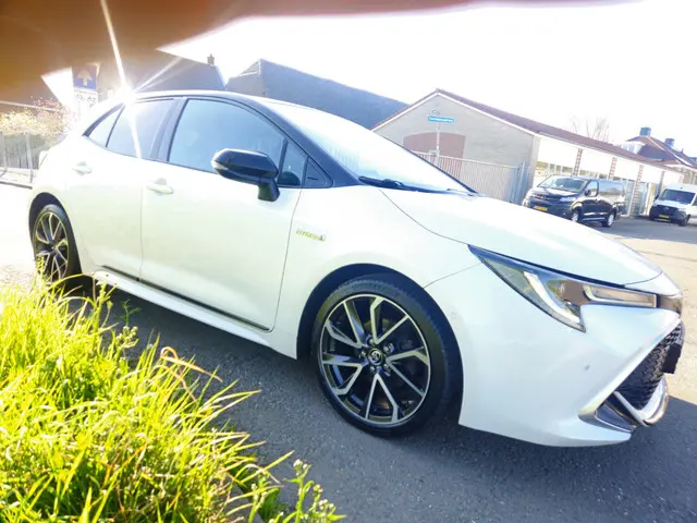 Toyota Corolla 1.8 Hybrid Style 2019 Hybride Benzine 4