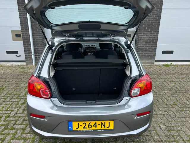 Mitsubishi Space Star 1.0 Entry AIRCO 2017 Benzine 10