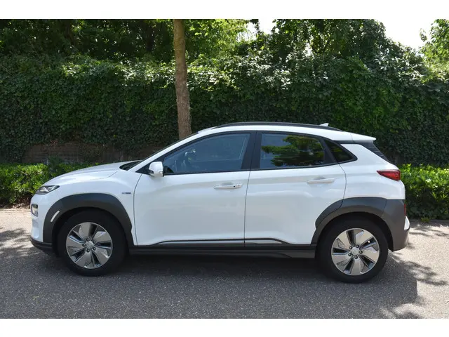 Hyundai Kona EV Comfort 64 kWh 2020 Elektrisch 3