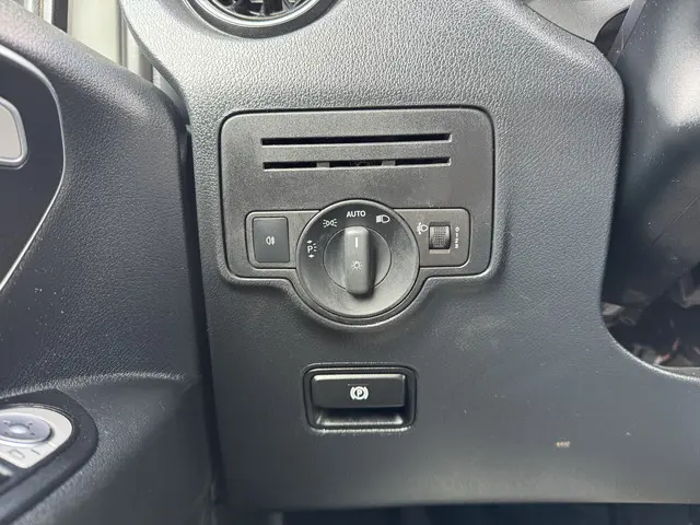 Mercedes-Benz Vito 114 1.9 CDI 2022 Diesel 25