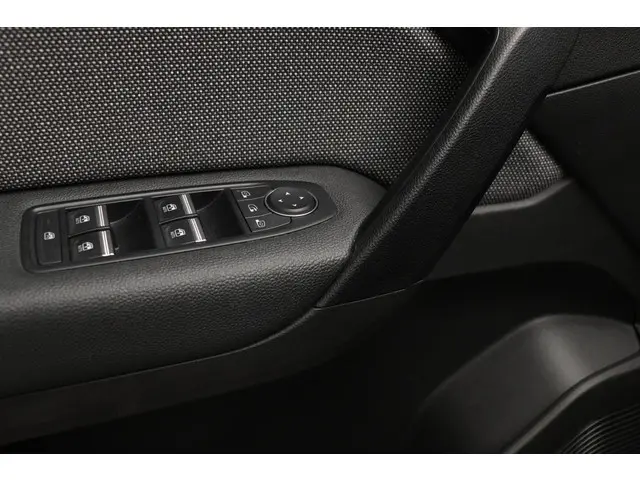 Renault Captur 1.3 mild hybrid 160 techno 2025 Benzine 26