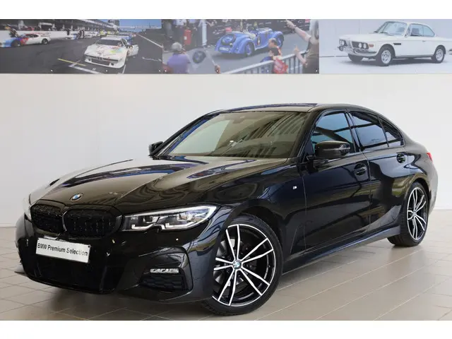 BMW 3 Serie Sedan 320i 2019 Benzine 28