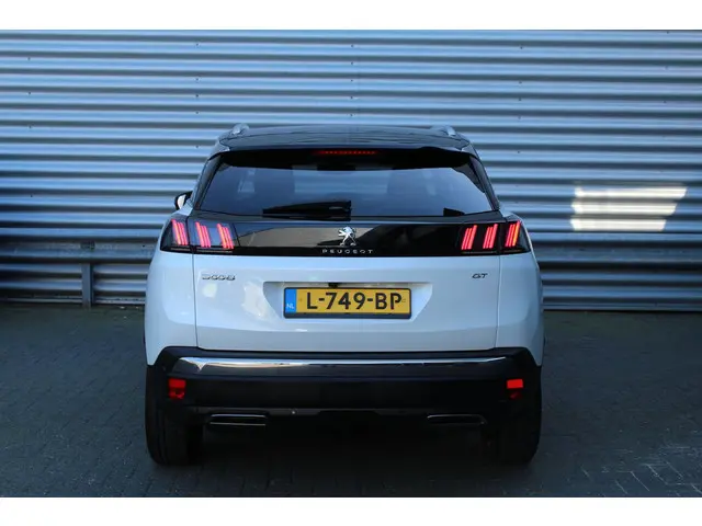 Peugeot 3008 1.2 PureTech Blue Lease GT 2021 Benzine 6
