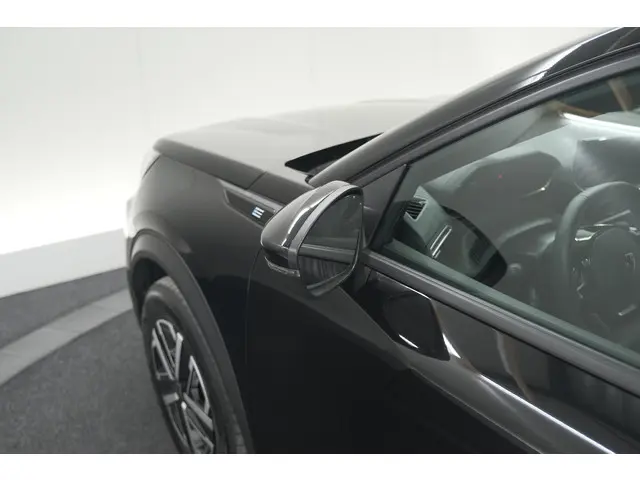 Peugeot e-2008 EV Active 50 kWh 2024 Elektrisch 14