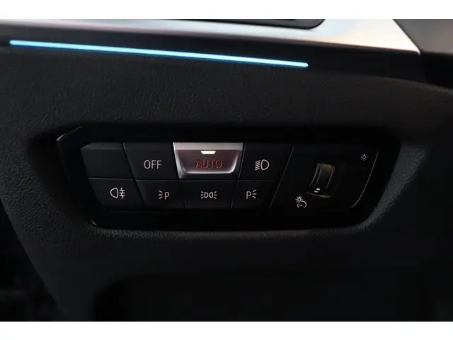 BMW 3 Serie 320e 2024 Hybride Benzine 21