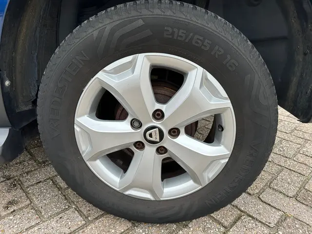 Dacia Duster 1.2 TCe Comfort / PDC / Airco / NAP 2018 Benzine 19