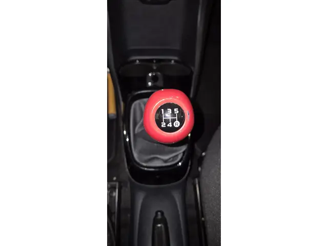 Peugeot 108 1.0 e-VTi Envy 2016 Benzine 23