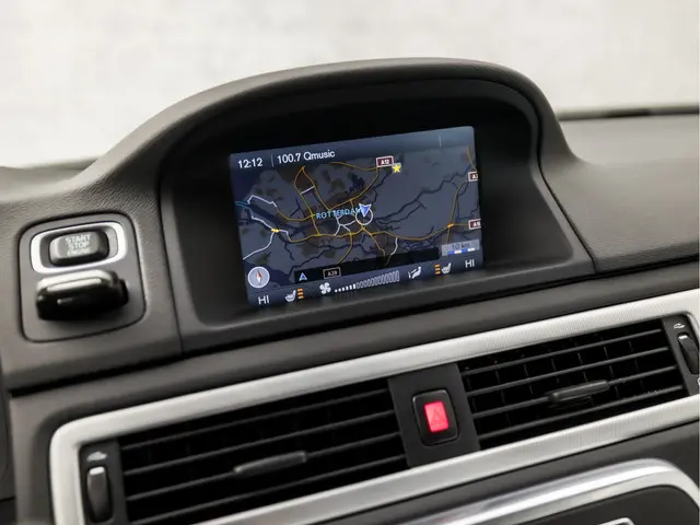Volvo V70 1.6 T4 R-Design 2013 Benzine 8