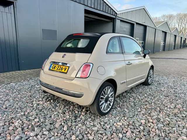 Fiat 500C 0.9 TwinAir Turbo Lounge 2015 Benzine 3