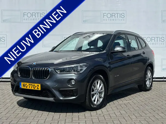 BMW X1 sDrive18i Centennial High Executive 2017 Benzine