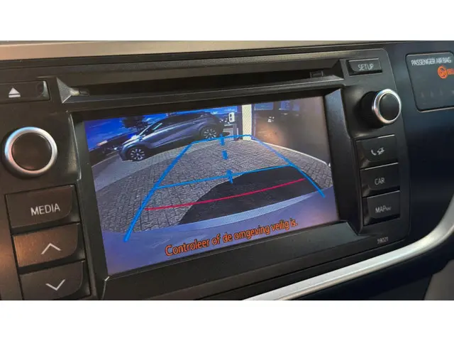 Toyota Auris 1.6 Aspiration 2013 Benzine 15