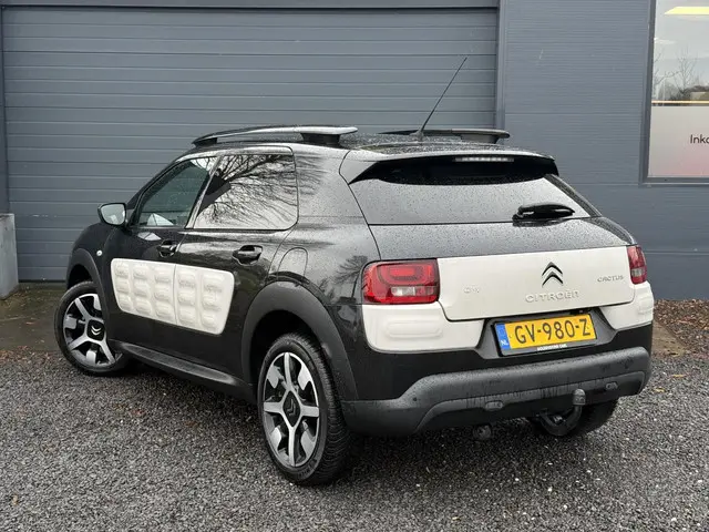 Citroën C4 Cactus 1.2 e-VTi Shine 2015 Benzine 5