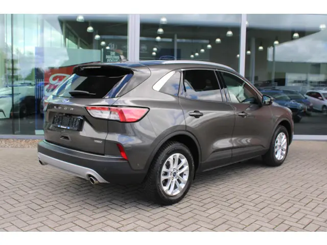 Ford Kuga 2.5 PHEV Titanium X 2022 Hybride Benzine 4