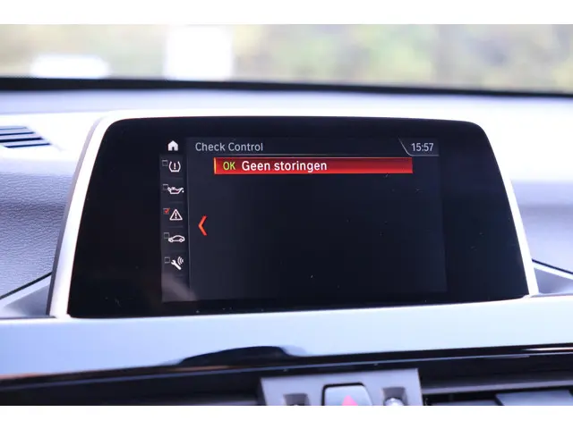 BMW X1 sDrive18i 2019 Benzine 39