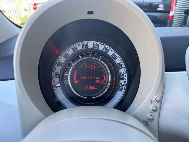 Fiat 500 1.2 Lounge 2017 Benzine 9